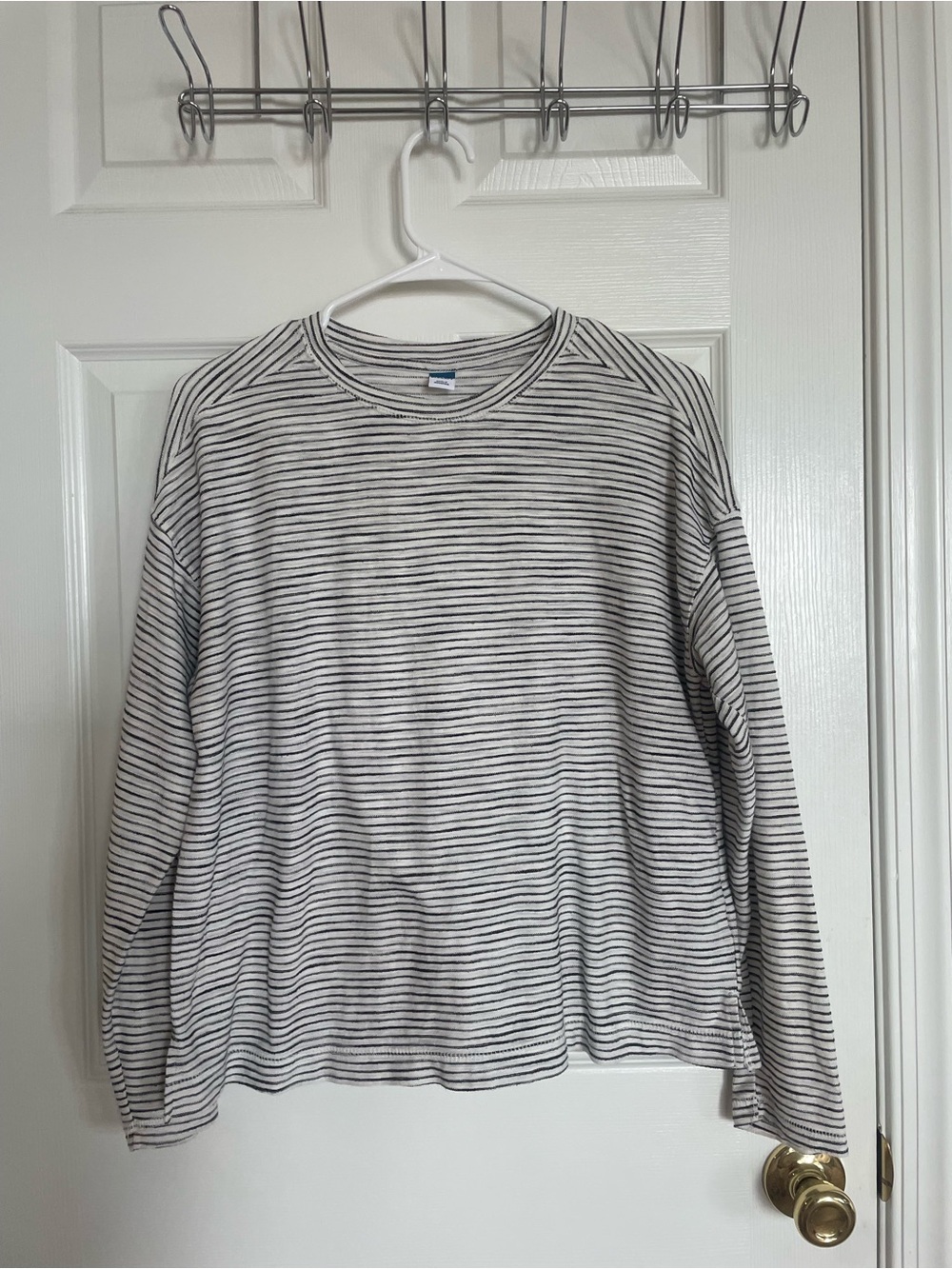 Striped Long-Sleeve Crewneck Shirt - White & Black